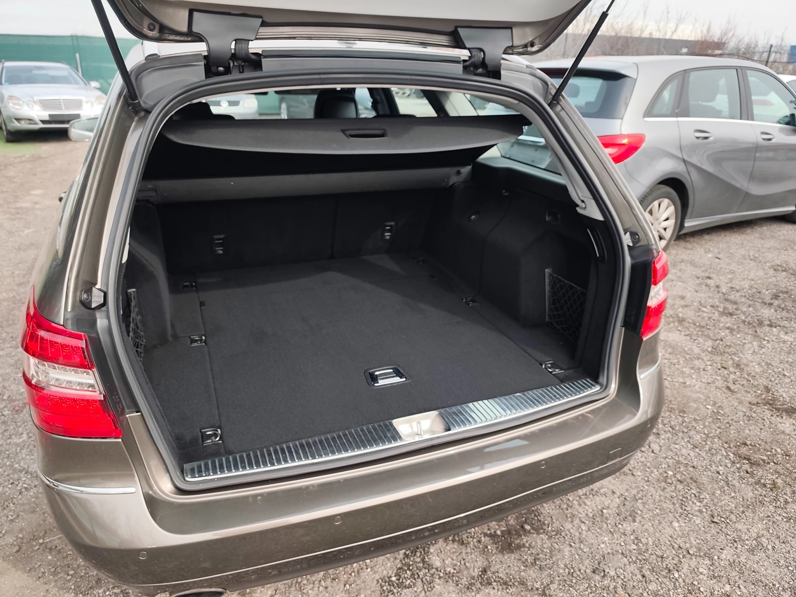 Mercedes-Benz E 250 i  AVANTGARDE  ���� 5 | Mobile.bg � ����������� 13