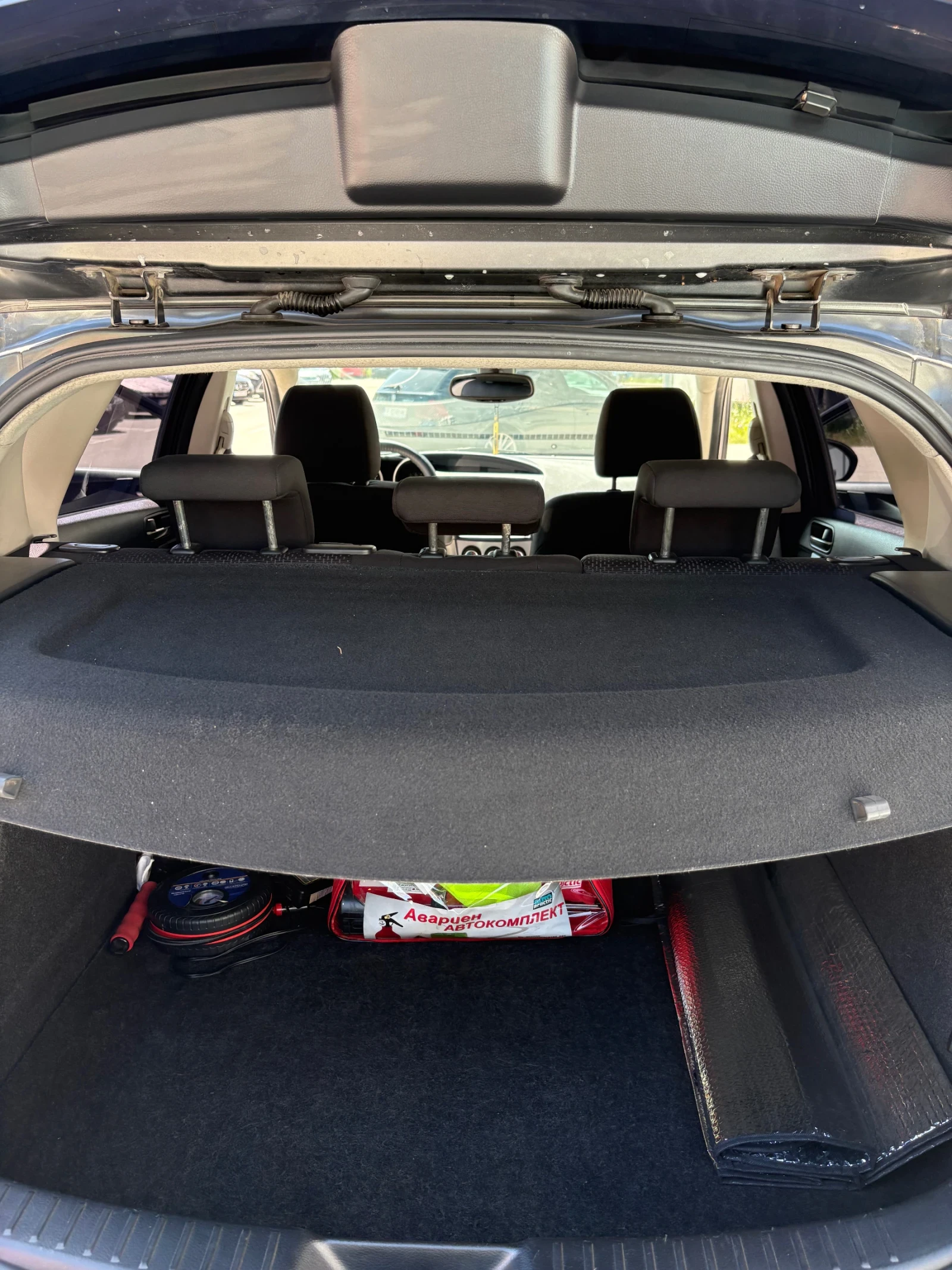 Mazda 3, снимка 9 - Автомобили и джипове - 54330874