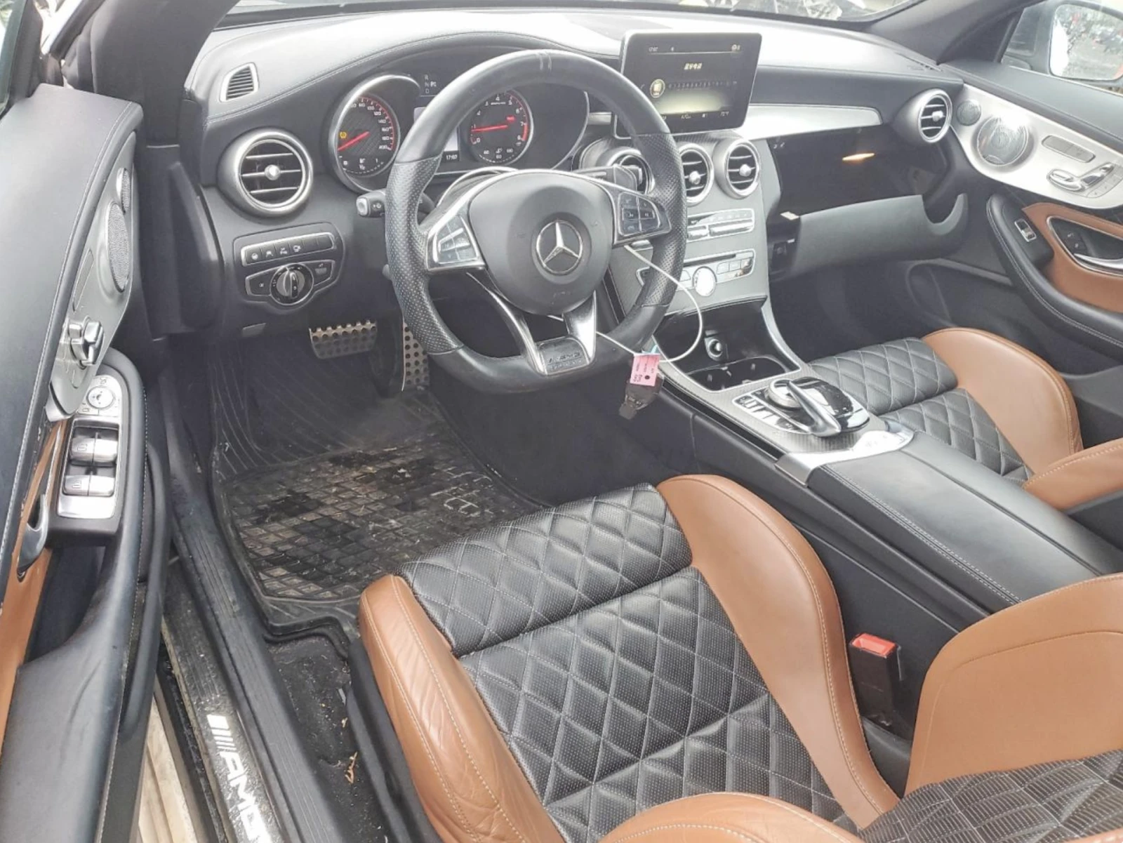 Mercedes-Benz C 63 AMG АВТОКРЕДИТ, снимка 8 - Автомобили и джипове - 54369474