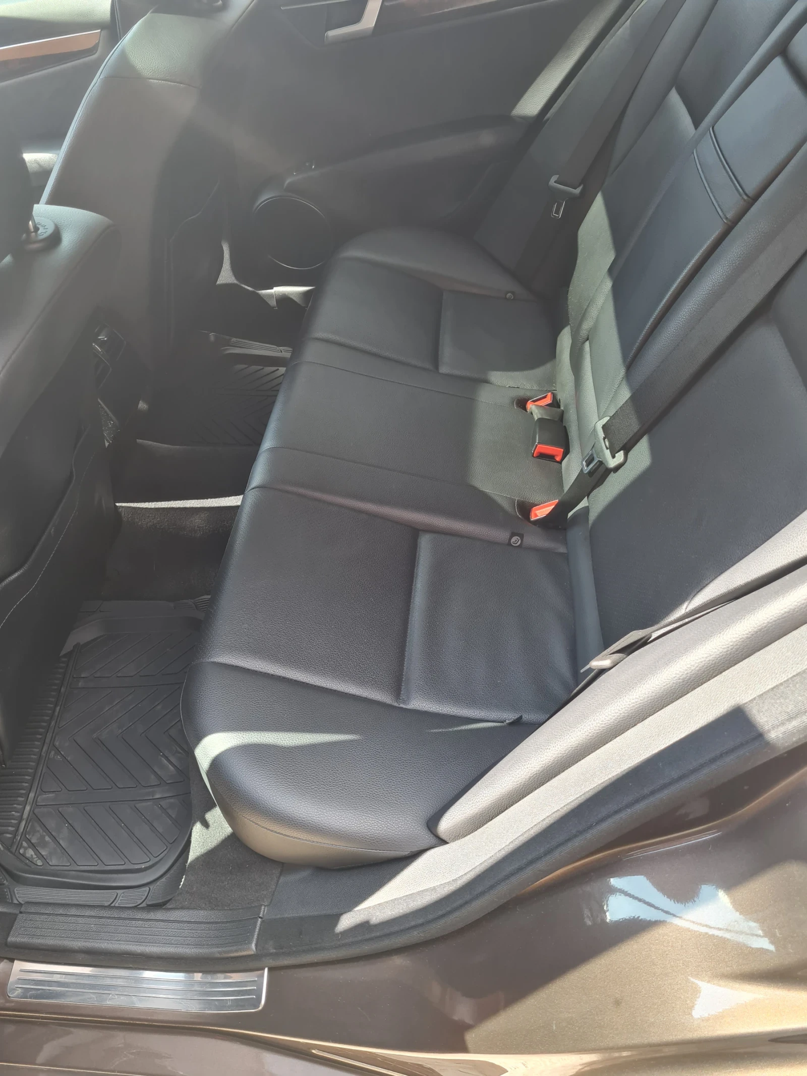 Mercedes-Benz C 200 Елегант, снимка 6 - Автомобили и джипове - 54378232