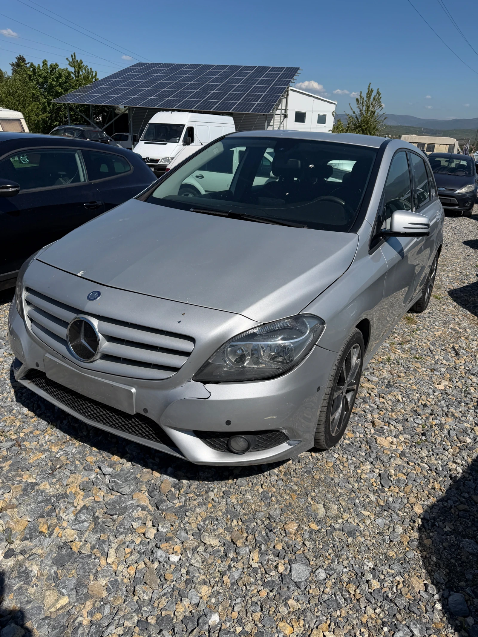 Mercedes-Benz B 180, снимка 6 - Автомобили и джипове - 54488695