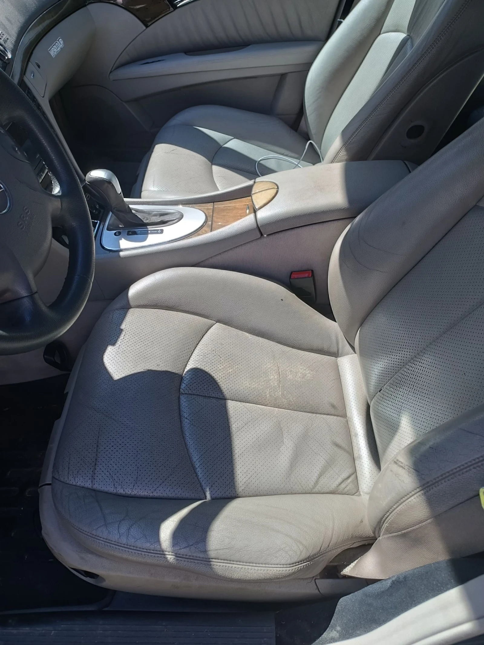 Mercedes-Benz E 270 Седан , снимка 5 - Автомобили и джипове - 54551889