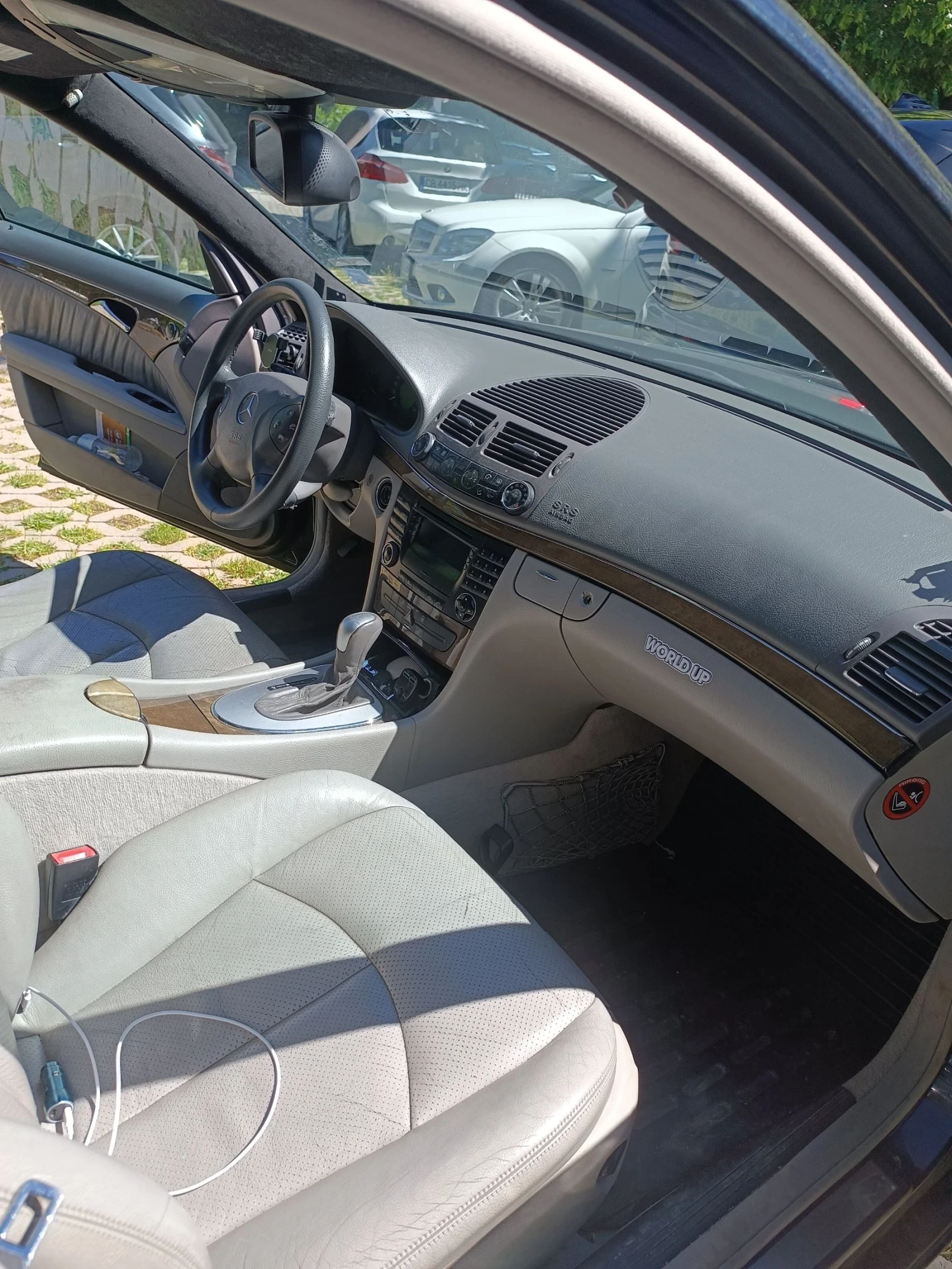 Mercedes-Benz E 270 Седан , снимка 3 - Автомобили и джипове - 54551889