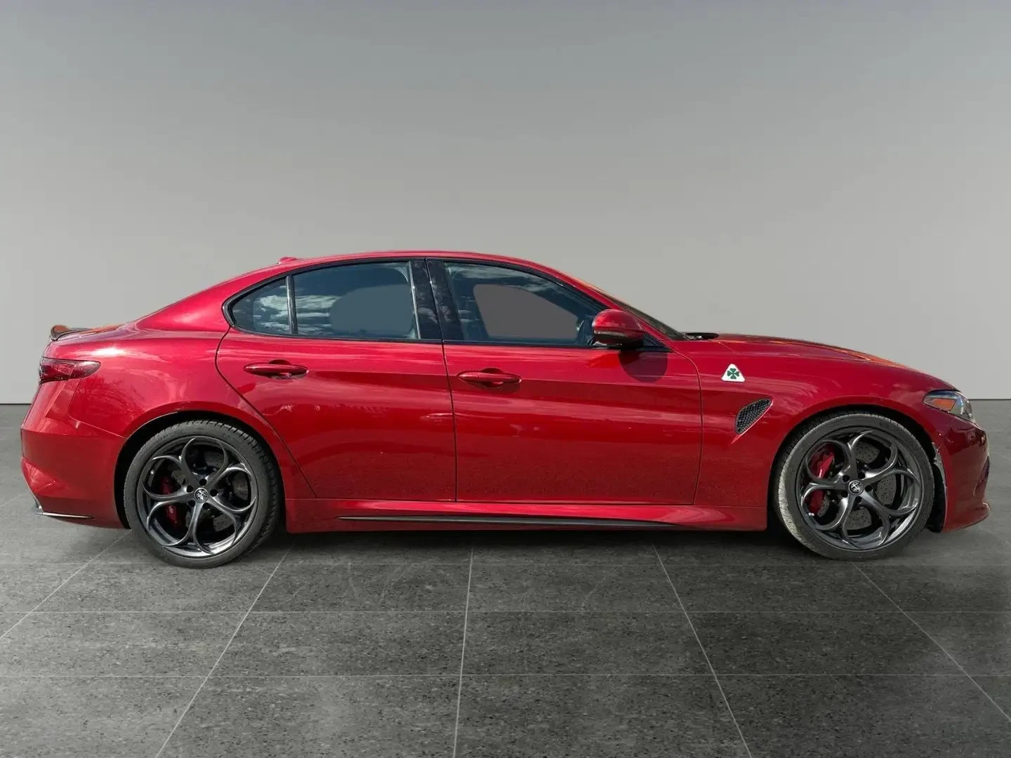 Alfa Romeo Giulia QUADROFOGLIO* FULL* КРАЙНА ЦЕНА ДО БЪЛГАРИЯ* , снимка 7 - Автомобили и джипове - 54959510
