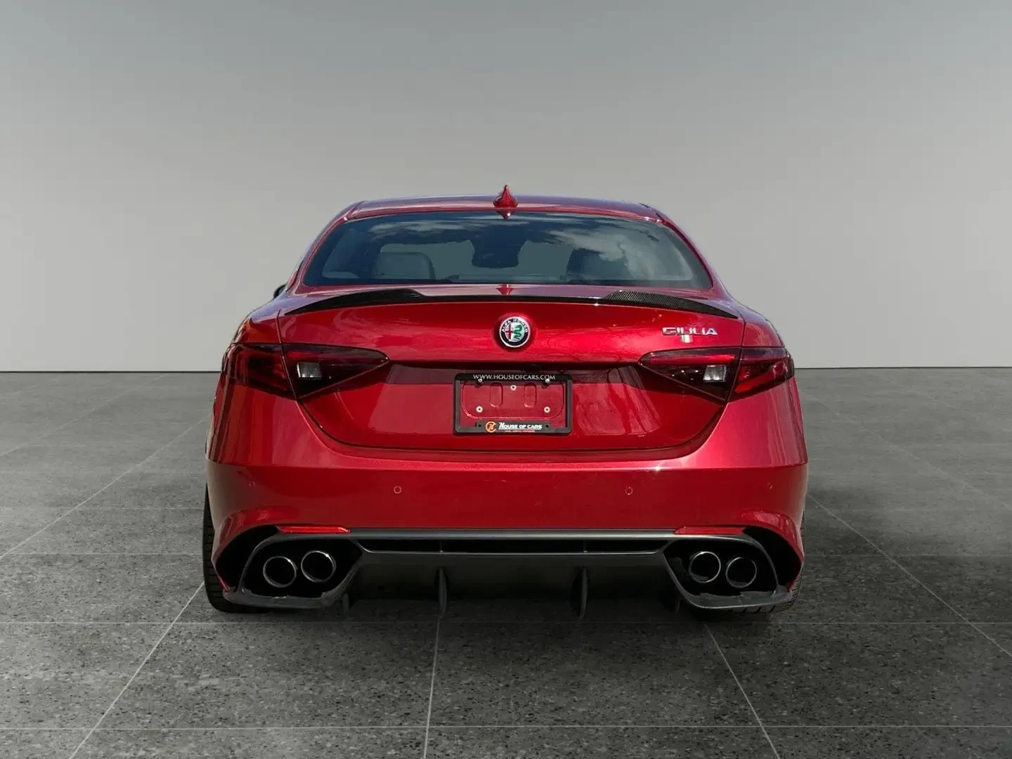 Alfa Romeo Giulia QUADROFOGLIO* FULL* КРАЙНА ЦЕНА ДО БЪЛГАРИЯ* , снимка 8 - Автомобили и джипове - 54959510
