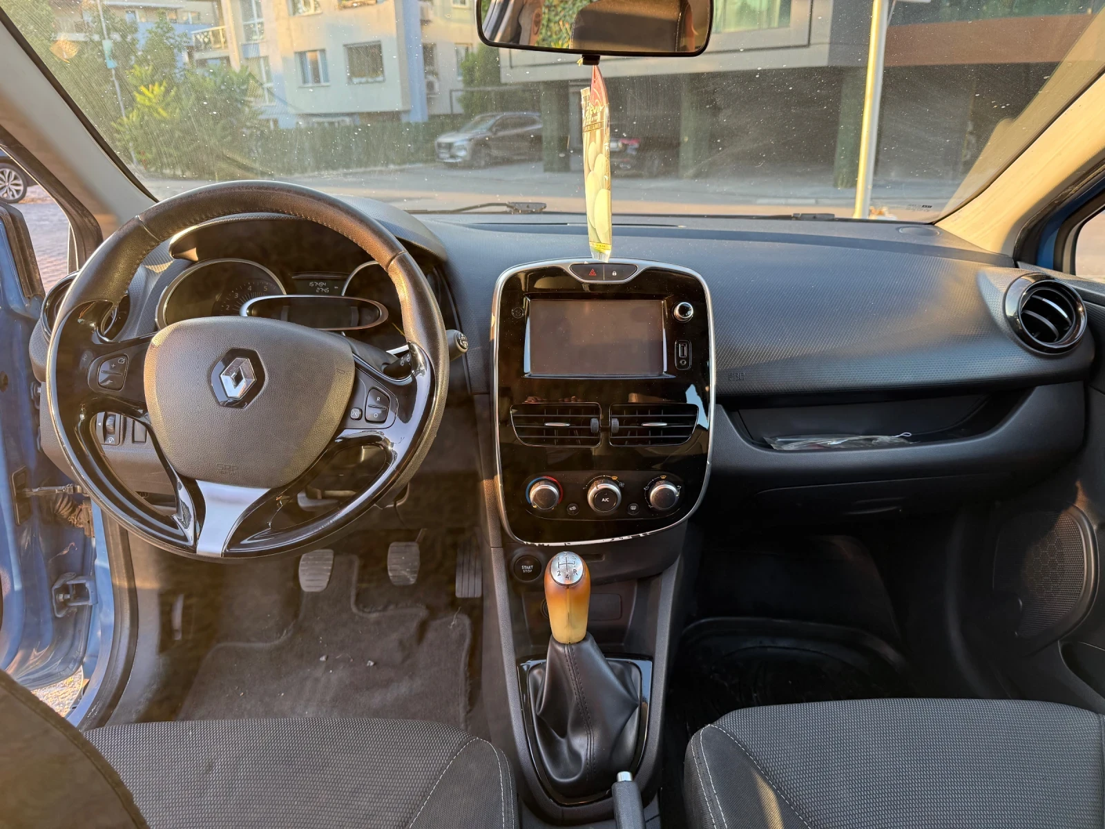 Renault Clio, снимка 5 - Автомобили и джипове - 55495311