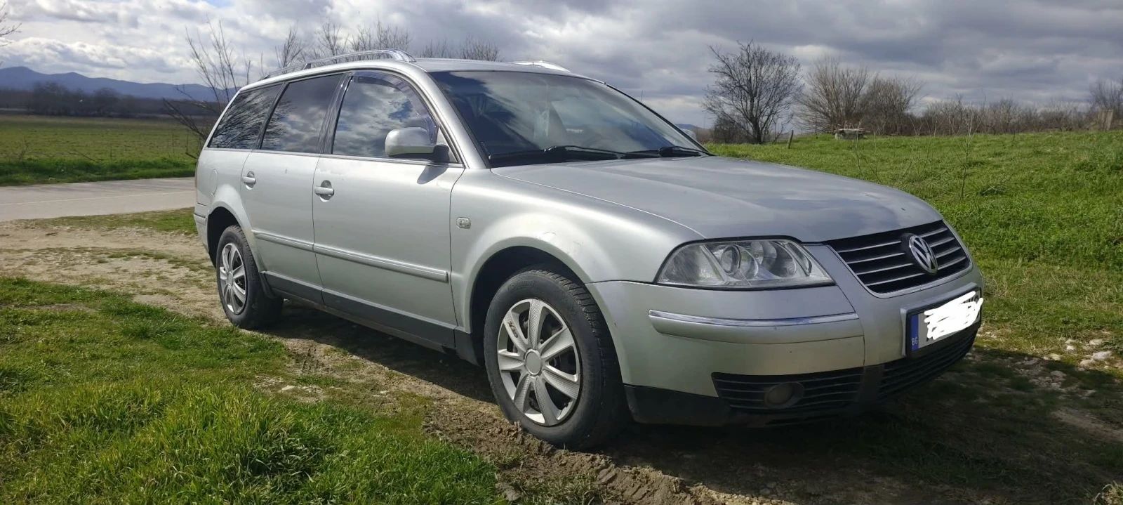 VW Passat 1.9 TDI , снимка 2 - Автомобили и джипове - 55941430