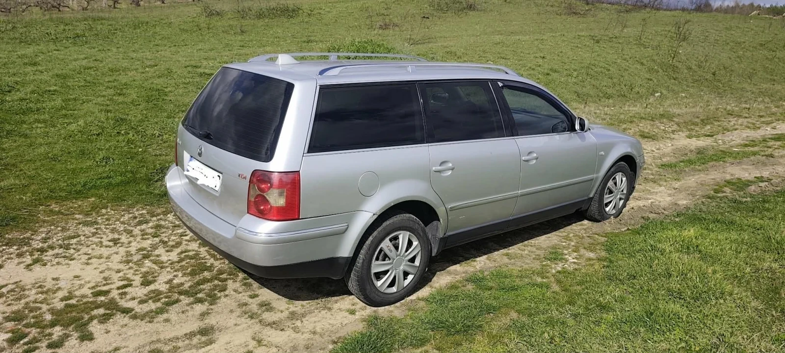 VW Passat 1.9 TDI , снимка 5 - Автомобили и джипове - 55941430