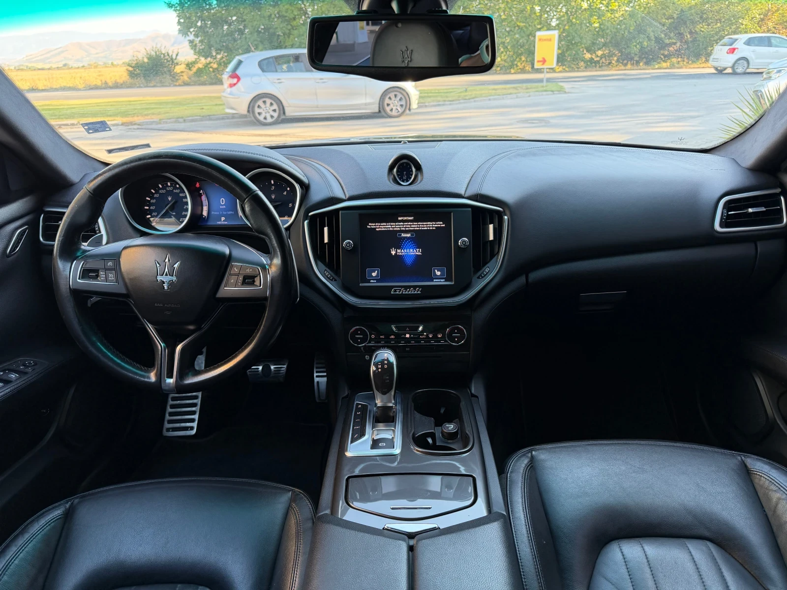 Maserati Ghibli 3.0D-V6 -SPORT-PODGREV-NAVI, снимка 12 - Автомобили и джипове - 55987367