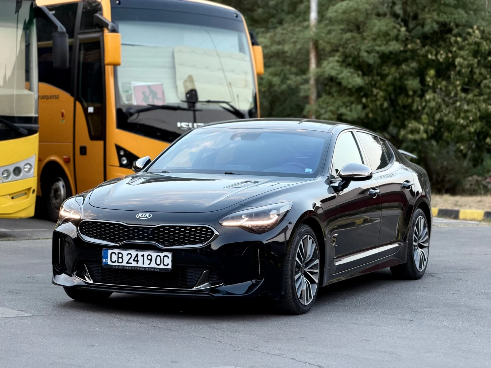 Kia Stinger 2.2-GT-Line-Full-Обслужен