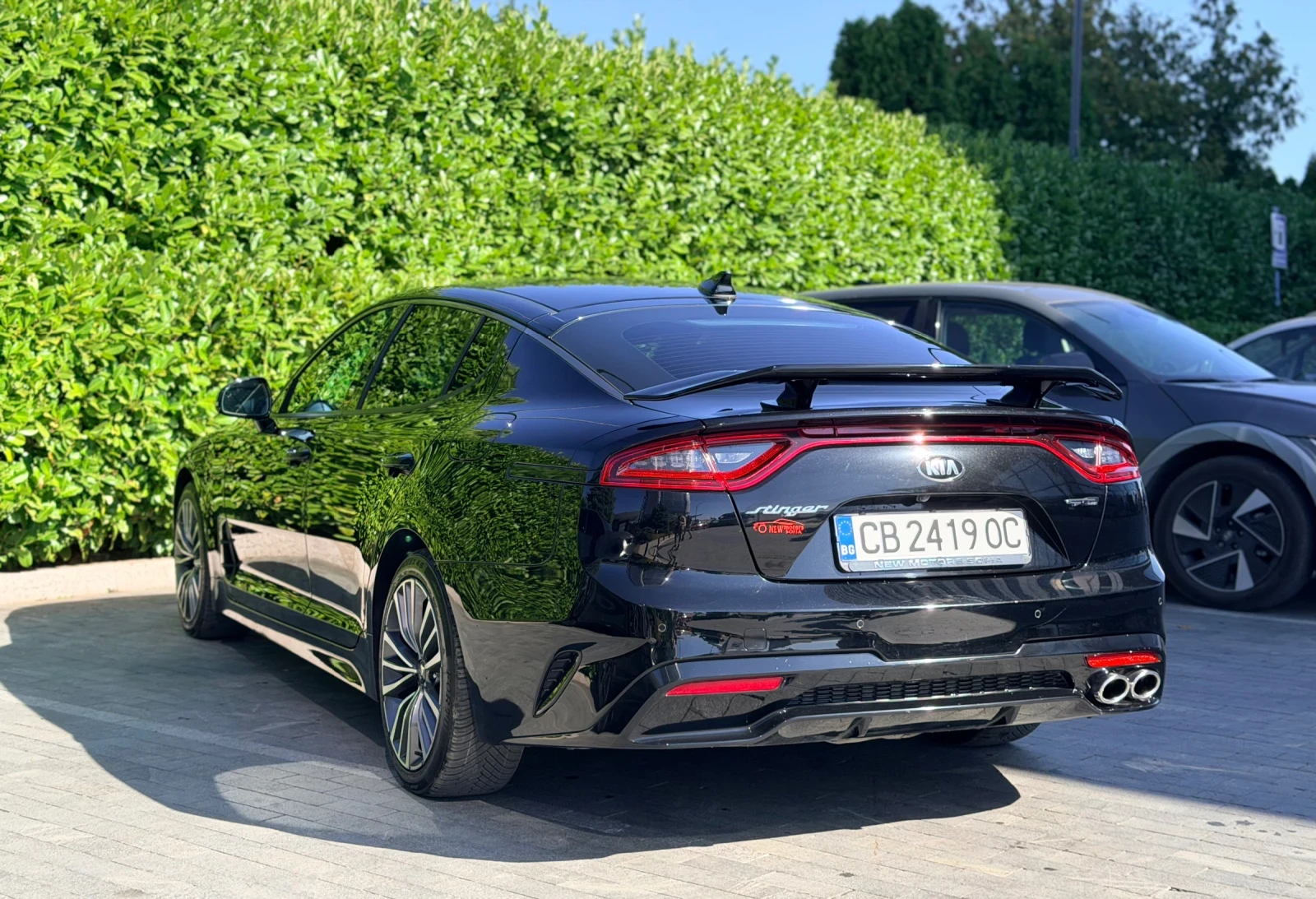 Kia Stinger 2.2-GT-Line-Full-Обслужен, снимка 6 - Автомобили и джипове - 55989216