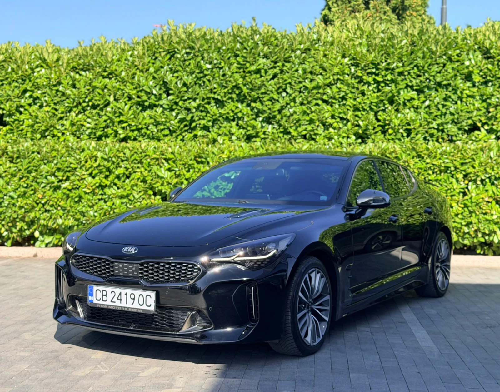 Kia Stinger 2.2-GT-Line-Full-Обслужен