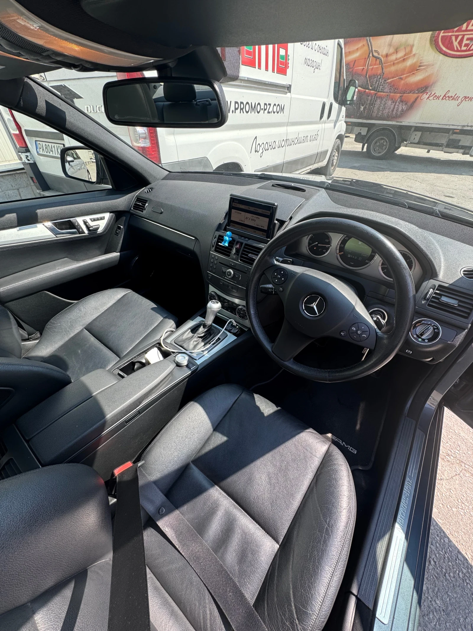 Mercedes-Benz C 350, снимка 6 - Автомобили и джипове - 56131975