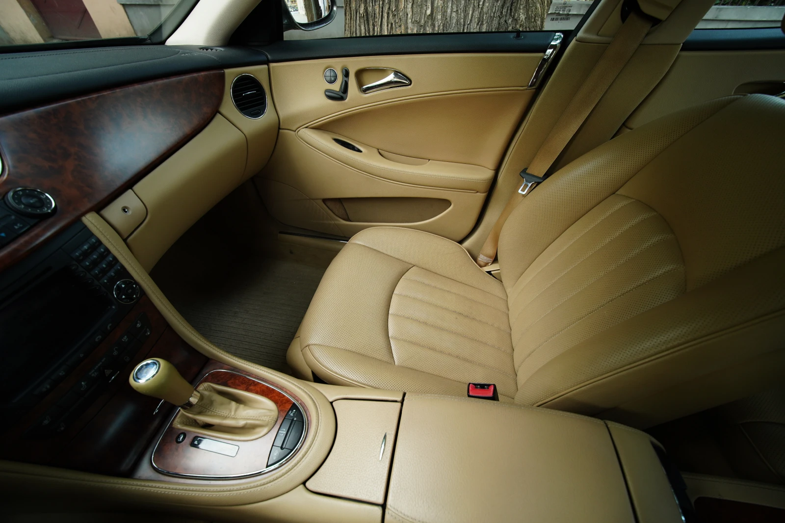 Mercedes-Benz CLS 350 CGI, снимка 9 - Автомобили и джипове - 56744473