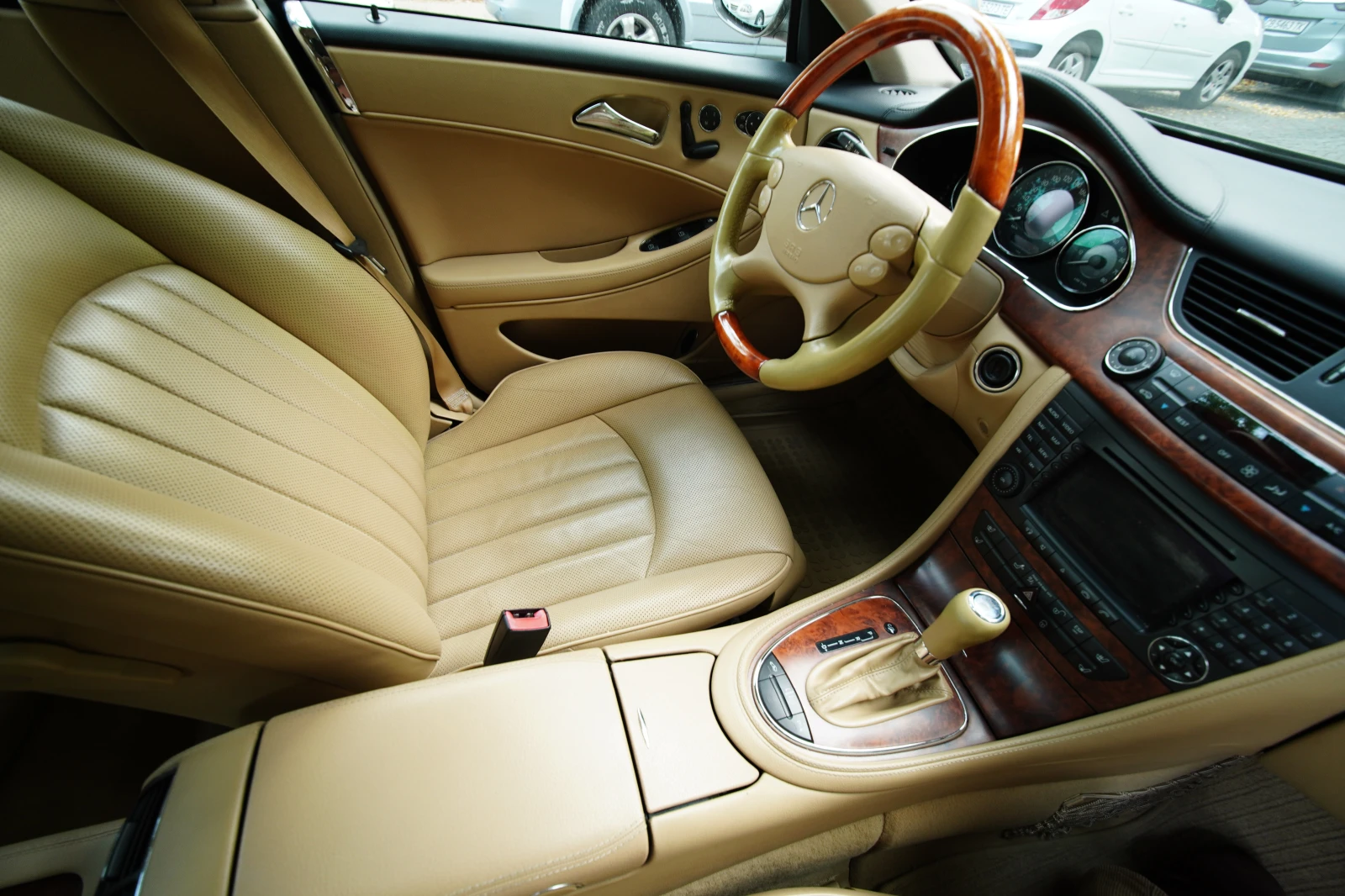 Mercedes-Benz CLS 350 CGI, снимка 8 - Автомобили и джипове - 56744473