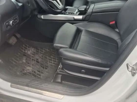 Mercedes-Benz GLB 250, снимка 4