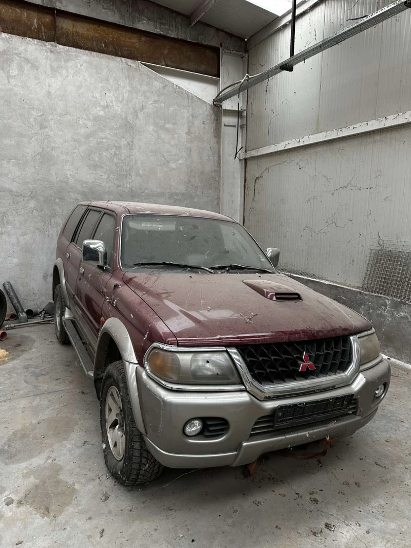 Mitsubishi Pajero sport, снимка 1 - Автомобили и джипове - 48514235