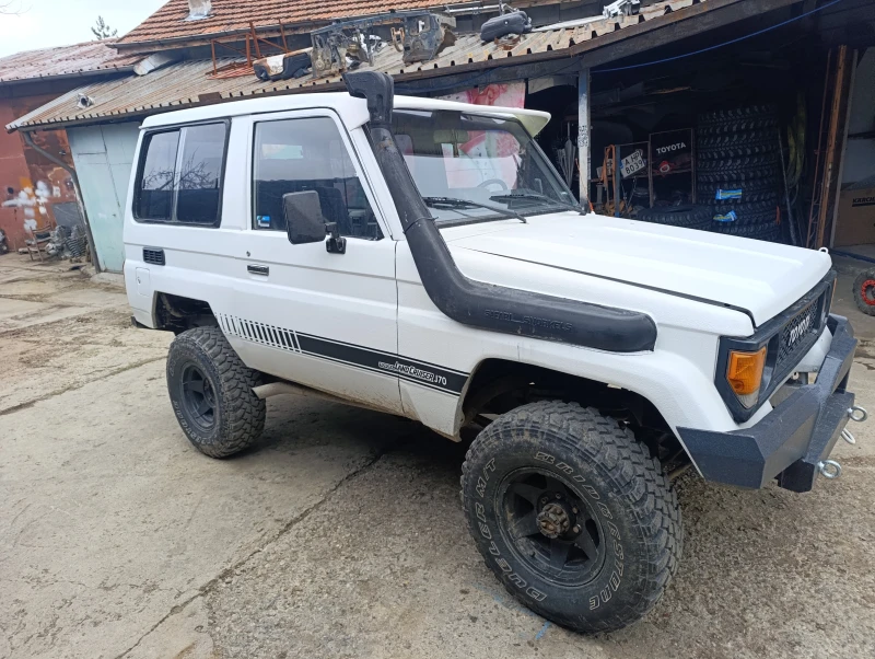 Toyota Land cruiser 2.4тд J70, снимка 2 - Автомобили и джипове - 49143435
