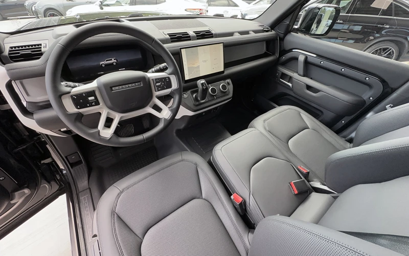 Land Rover Defender Hard Top S D250, снимка 5 - Автомобили и джипове - 50950864