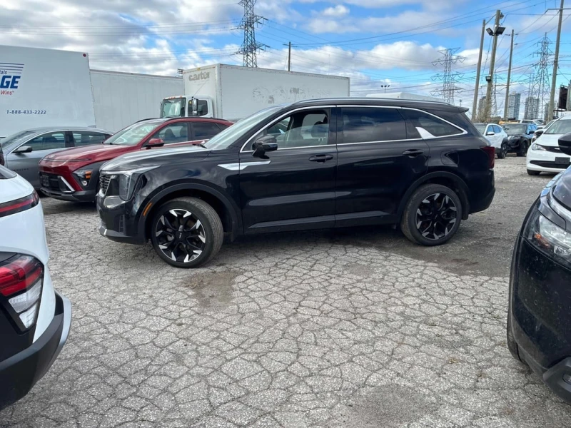 Kia Sorento AWD  CARFAX, снимка 2 - Автомобили и джипове - 52616104