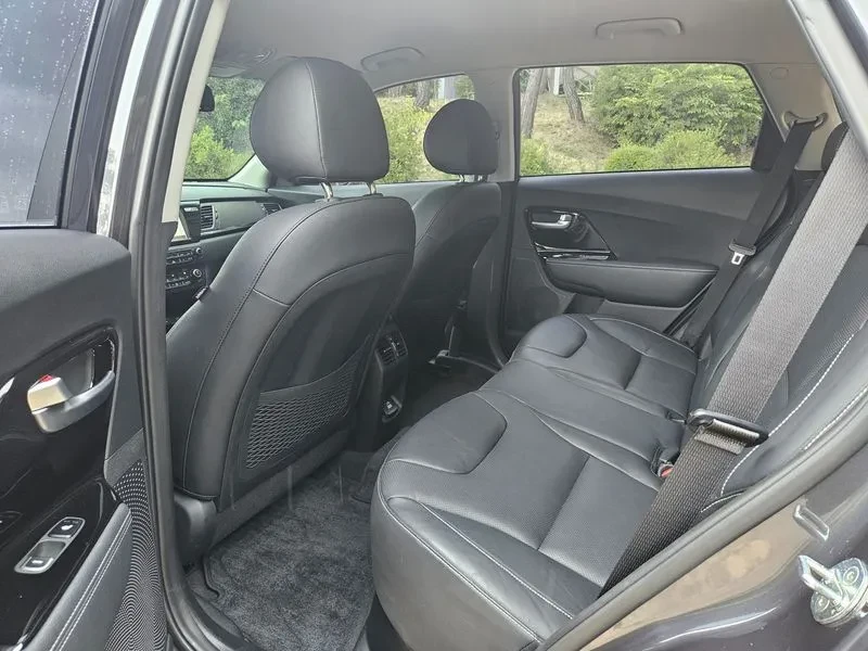 Kia Niro Ev Noblesse, снимка 10 - Автомобили и джипове - 55925910