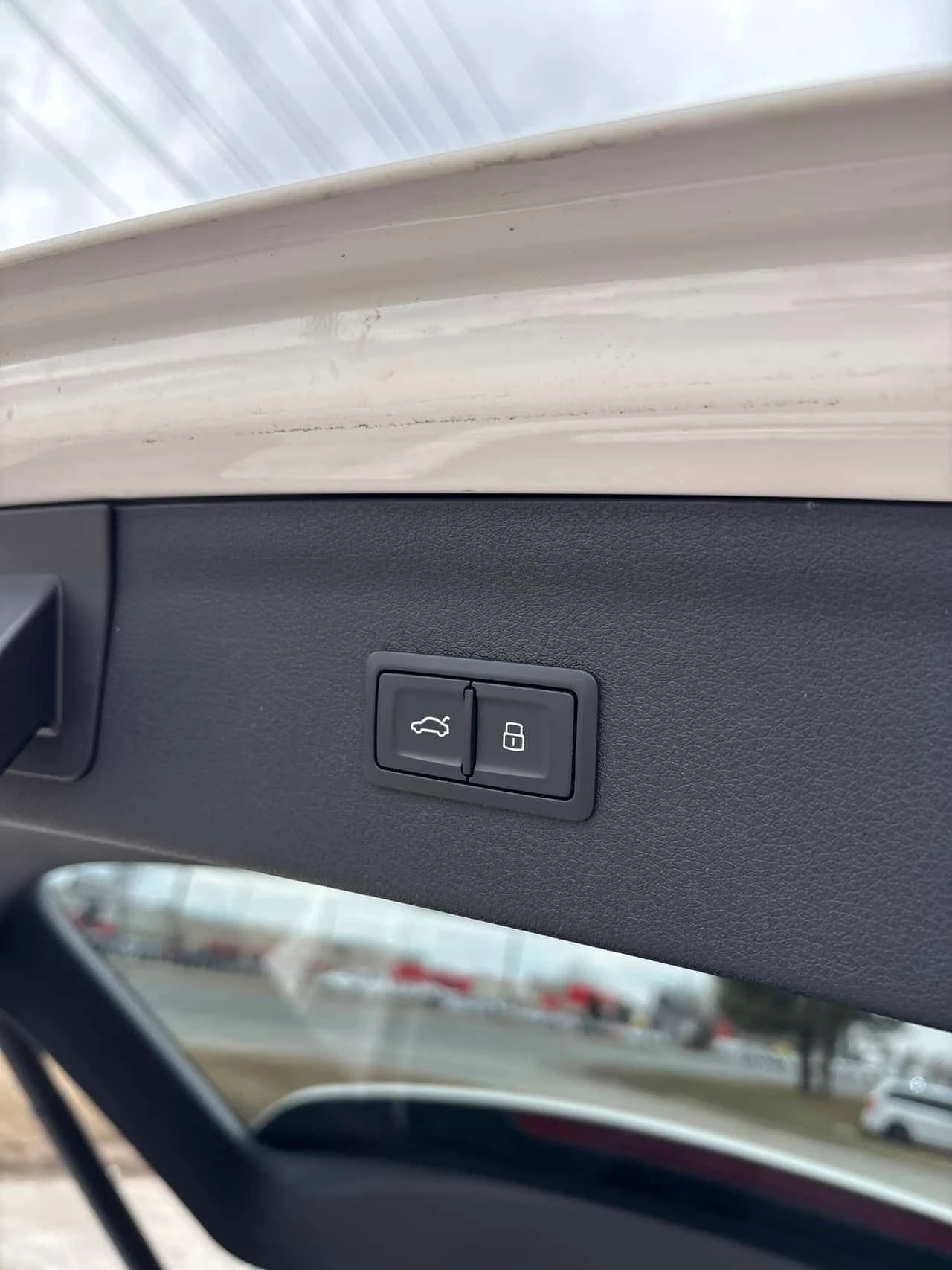 Audi Q3 PROGRESSIV/CARFAX/ПАНОРАМА/ПОДГРЕВИ, снимка 12 - Автомобили и джипове - 53907233