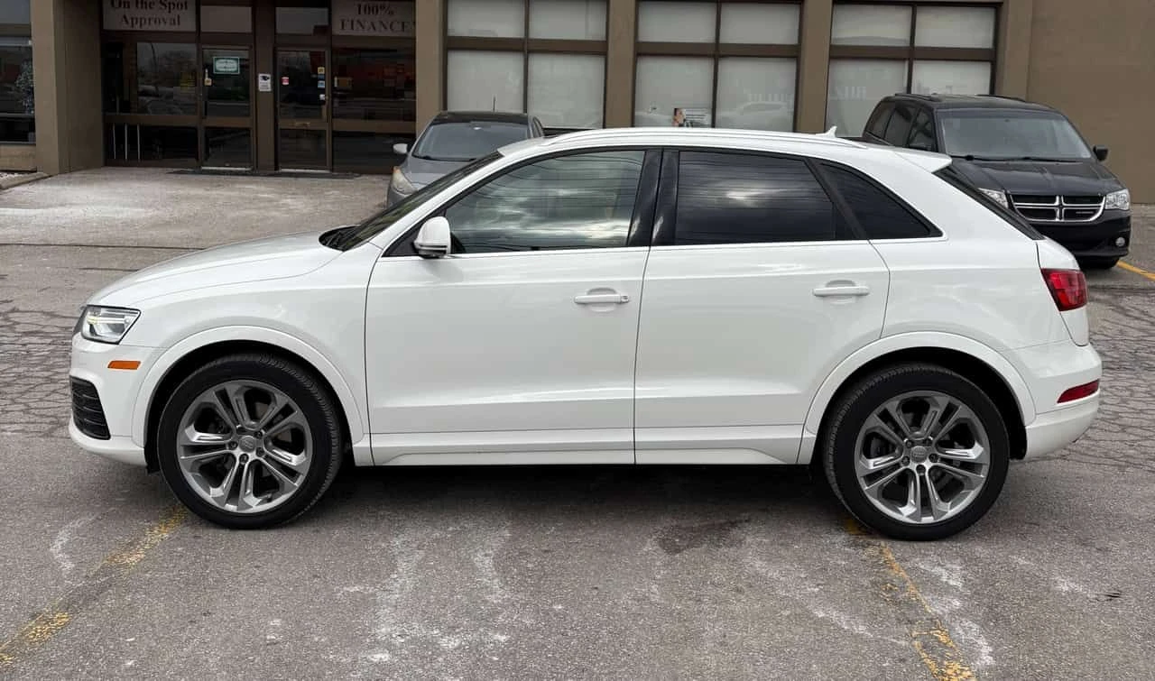 Audi Q3 PROGRESSIV/CARFAX/ПАНОРАМА/ПОДГРЕВИ, снимка 3 - Автомобили и джипове - 53907233