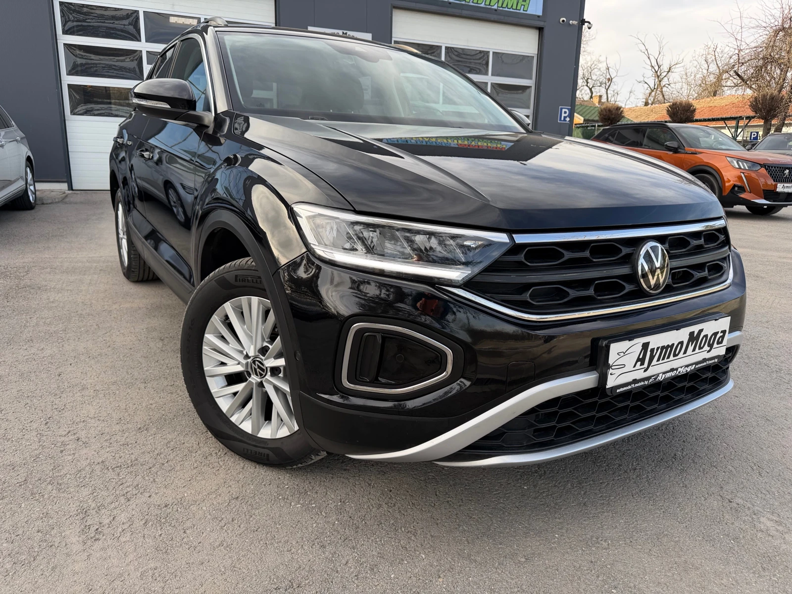 VW T-Roc 2.0 TDI AVT KAMERA LED, снимка 2 - Автомобили и джипове - 53915171