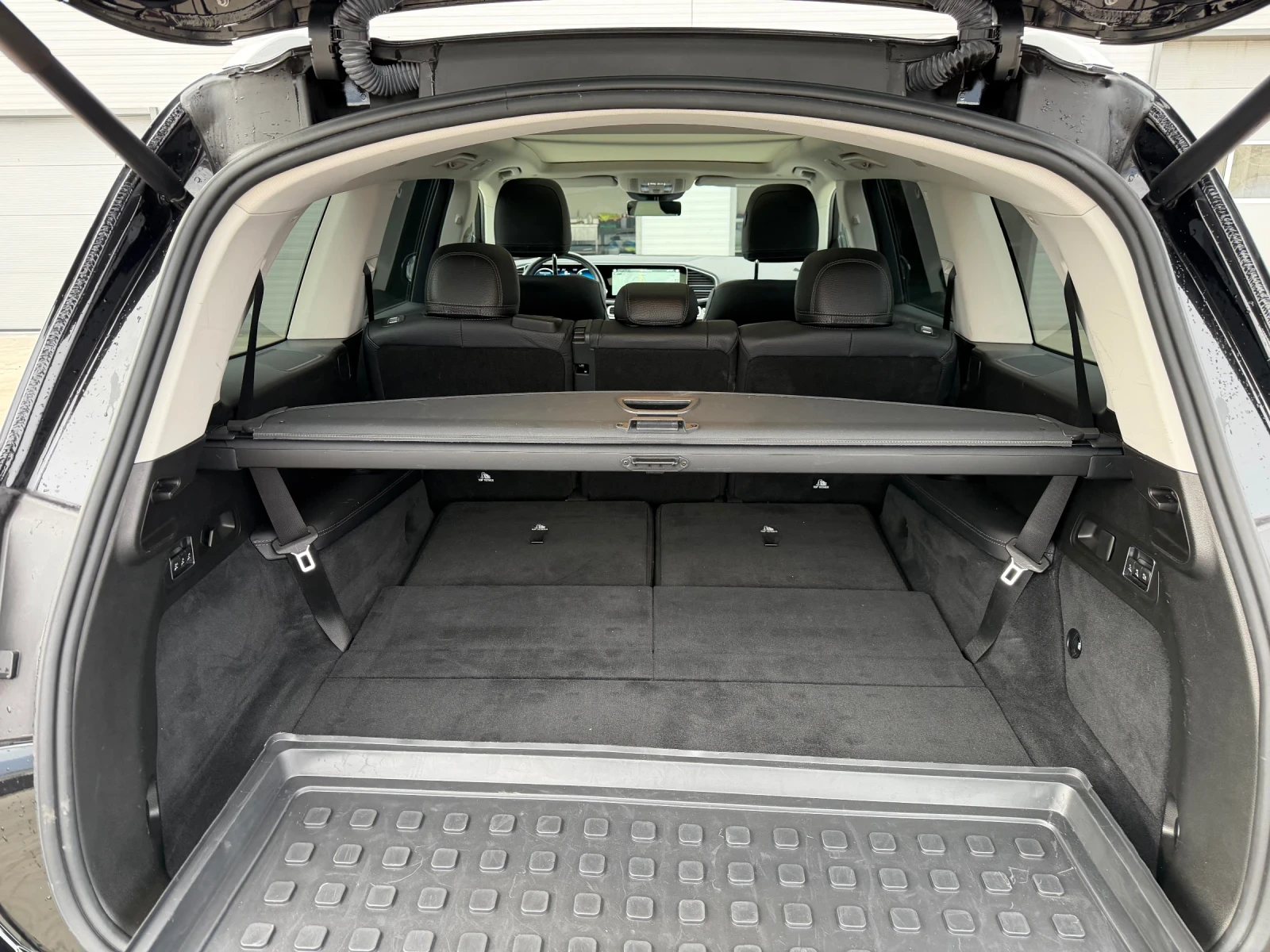 Mercedes-Benz GLS 400 AMG* BURMESTER* 7 МЕСТЕН* МАСАЖ* FULL EXTRA*  , снимка 9 - Автомобили и джипове - 53924140