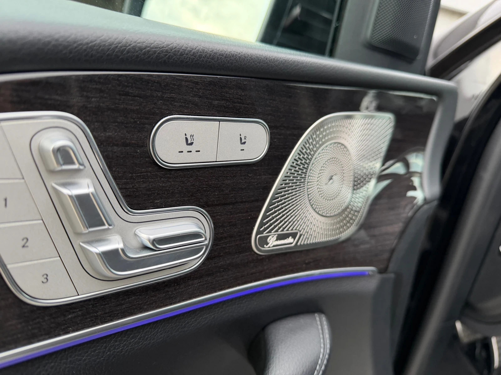 Mercedes-Benz GLS 400 AMG* BURMESTER* 7 МЕСТЕН* МАСАЖ* FULL EXTRA*  , снимка 12 - Автомобили и джипове - 53924140