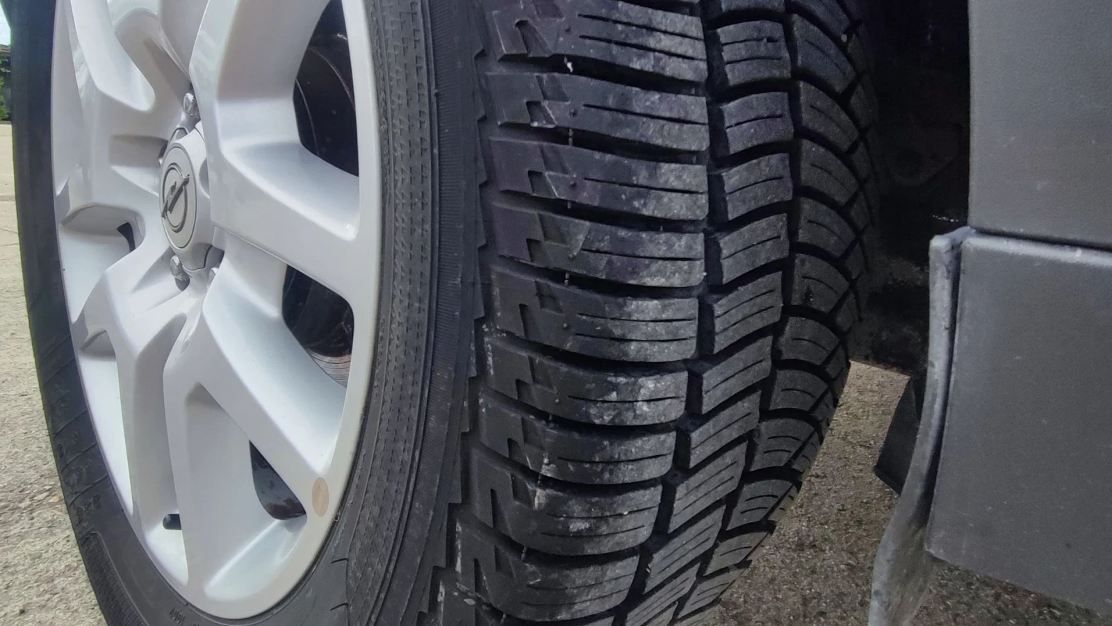 Opel Antara 2.2CDTI 4X4, снимка 15 - Автомобили и джипове - 54819680