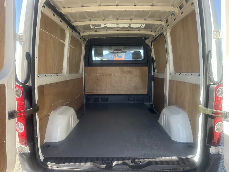 VW Crafter, снимка 9 - Бусове и автобуси - 52161800