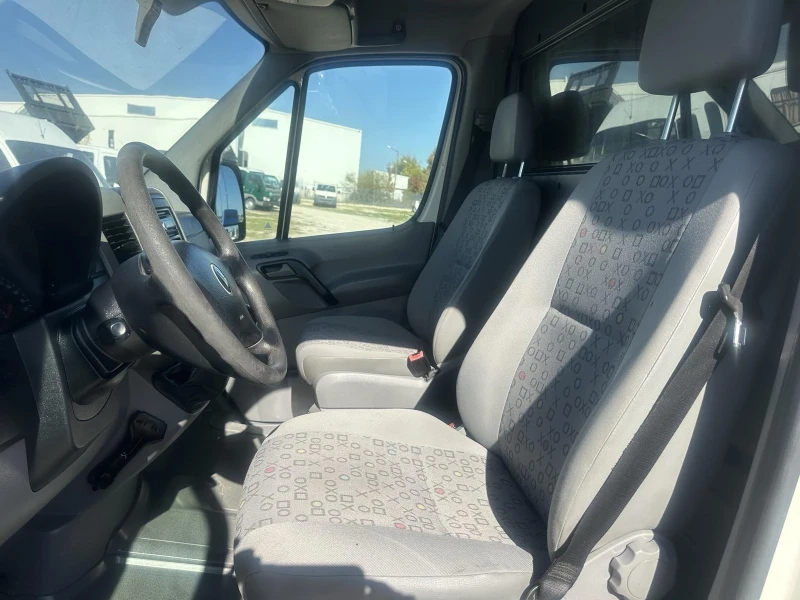 VW Crafter, снимка 13 - Бусове и автобуси - 52161800