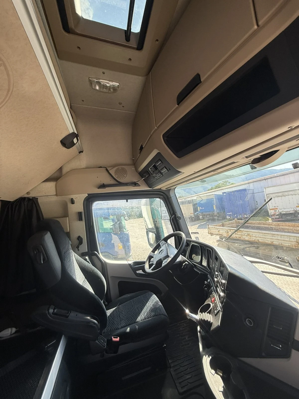 Mercedes-Benz Actros, снимка 7 - Камиони - 54710176