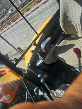 Багер Volvo ECR50D, снимка 9