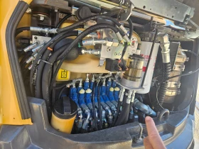 Багер Volvo ECR50D, снимка 10