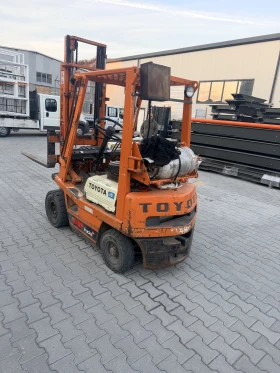 Мотокар Toyota, снимка 1