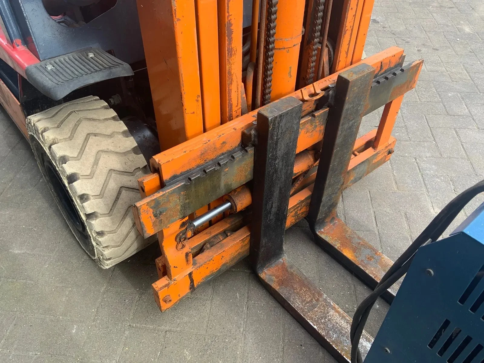  Toyota   | Mobile.bg   8