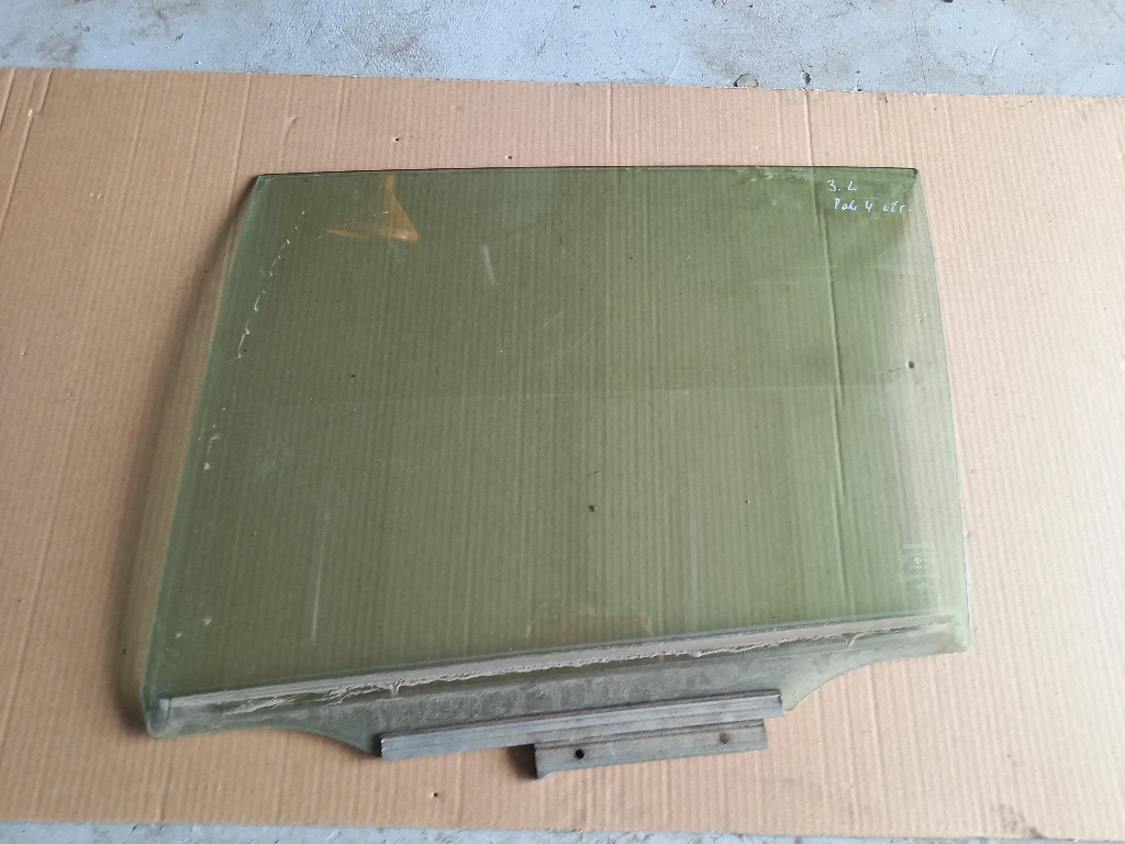     4 (15) | Mobile.bg   1