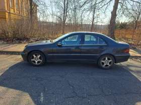 Mercedes-Benz C 200, снимка 4