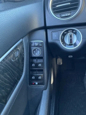 Mercedes-Benz C 250 AMG 4MATIC, снимка 13