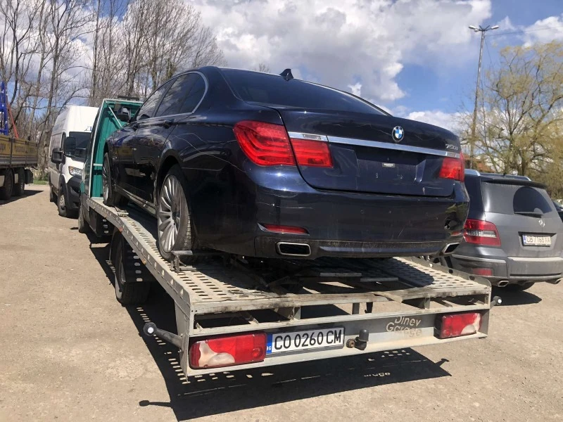 BMW 750 5.0i X-Drive, снимка 4 - Автомобили и джипове - 42268632