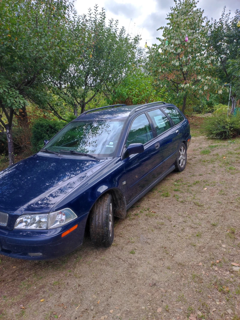 Volvo V40, снимка 2 - Автомобили и джипове - 47260286