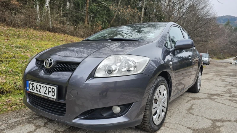 Toyota Auris 1.6, снимка 8 - Автомобили и джипове - 48403485