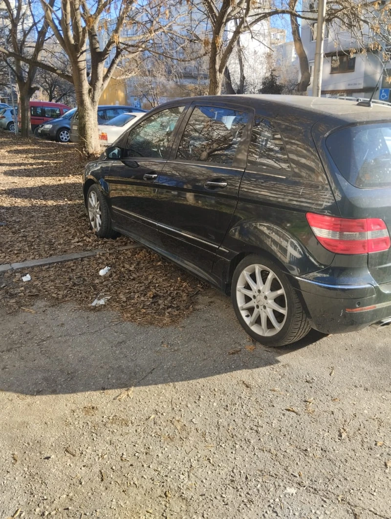 Mercedes-Benz B 200, снимка 1 - Автомобили и джипове - 48509524