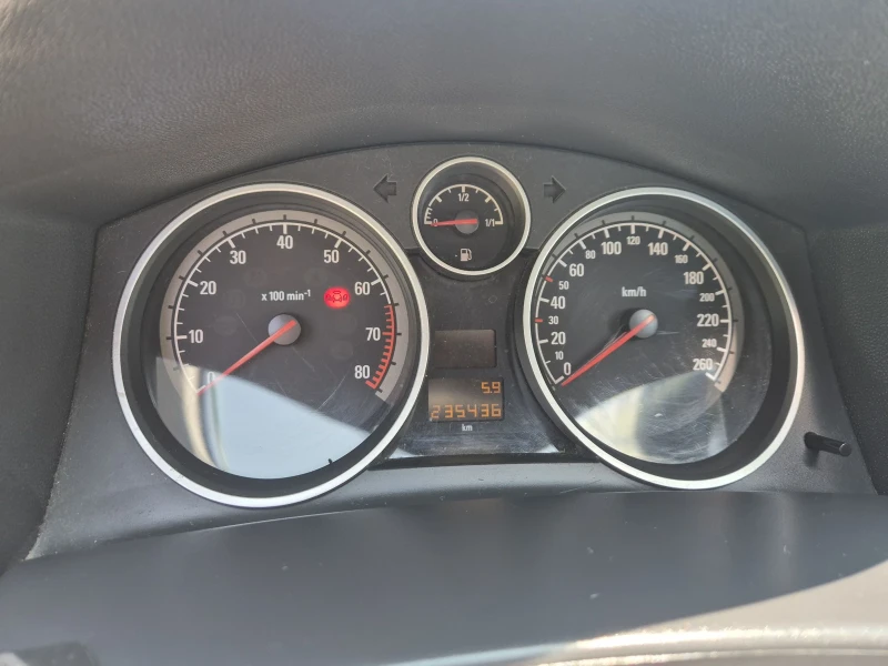 Opel Astra АВТОМАТИК, снимка 14 - Автомобили и джипове - 50639526