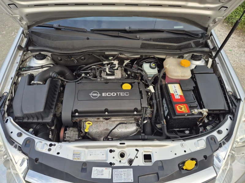 Opel Astra АВТОМАТИК, снимка 13 - Автомобили и джипове - 50639526