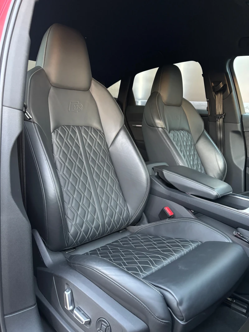 Audi E-Tron S-Line, снимка 15 - Автомобили и джипове - 52120901