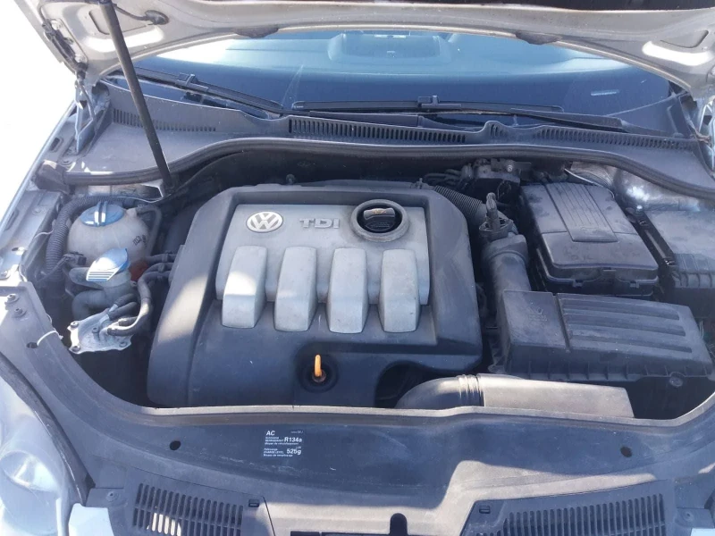 VW Golf, снимка 10 - Автомобили и джипове - 52227587