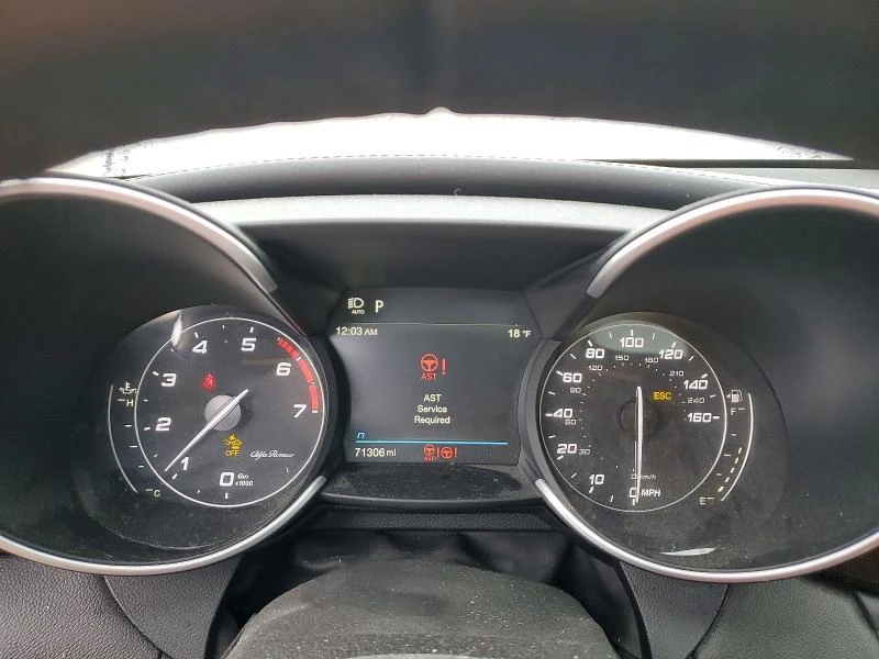 Alfa Romeo Giulia 2022 ALFA ROMEO GIULIA VELOCE, снимка 8 - Автомобили и джипове - 54090129